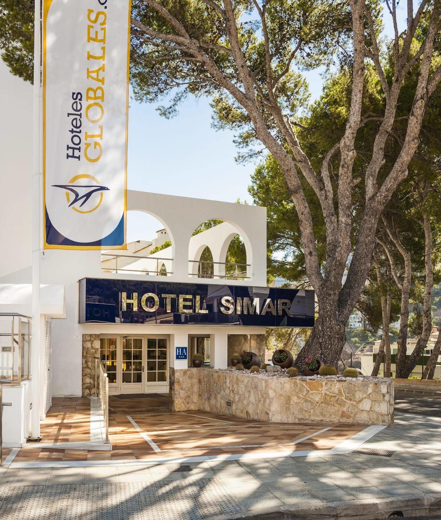 Globales Simar Hotel Cala de Sant Vicenc Exterior foto