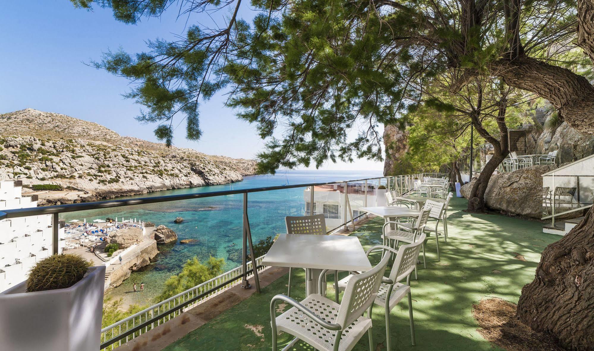 Globales Simar Hotel Cala de Sant Vicenc Exterior foto
